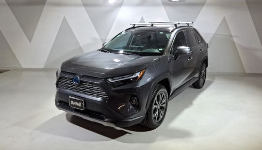 Toyota • RAV4