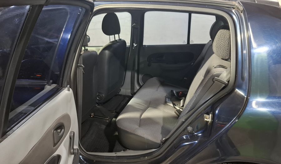 Renault Clio PACK PLUS Hatchback 2010