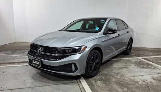 Volkswagen • Jetta
