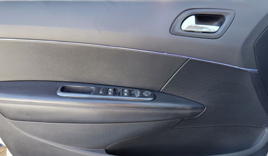 Peugeot 308 2.0 FELINE Hatchback 2012