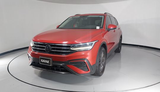 Volkswagen • Tiguan