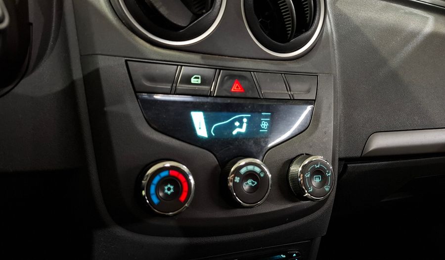 Chevrolet Agile 1.4 LT + LLANTAS Hatchback 2014