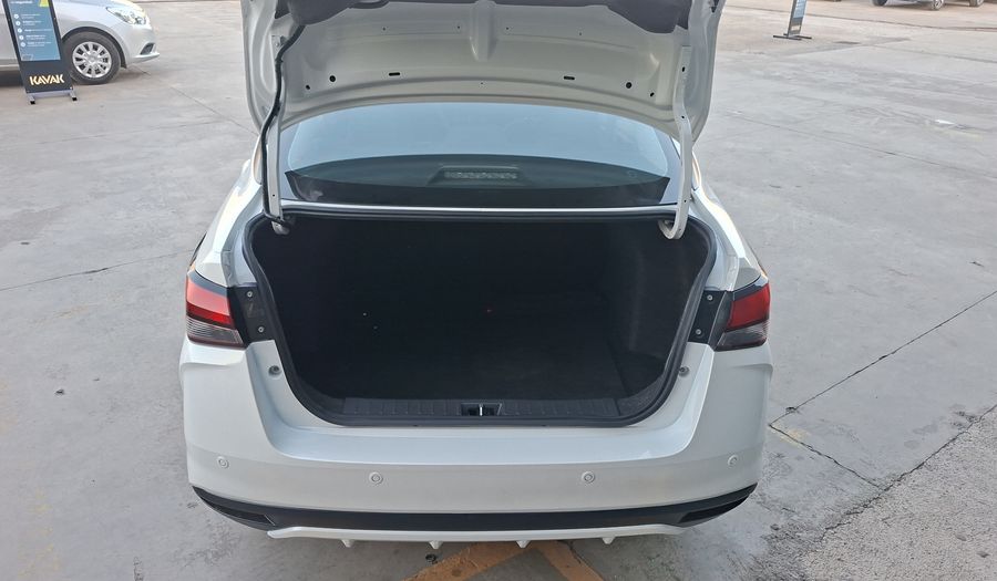 Nissan Versa 1.6 SENSE Sedan 2020