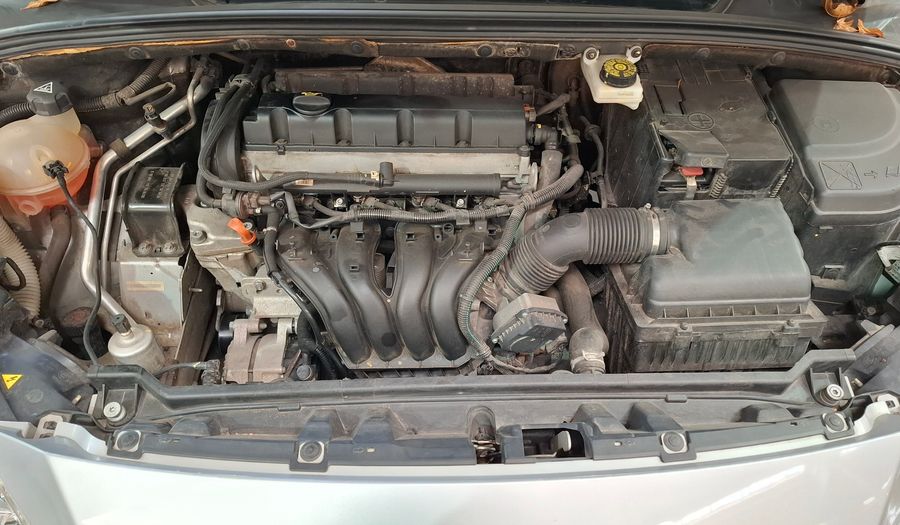Peugeot 408 2.0 16V FELINE Sedan 2015
