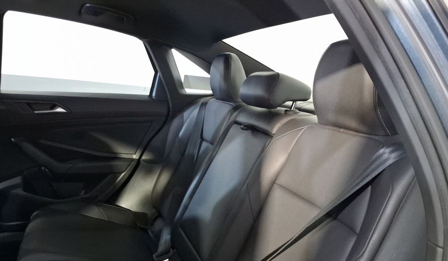 Volkswagen Jetta 1.4 R-LINE AUTO Sedan 2019