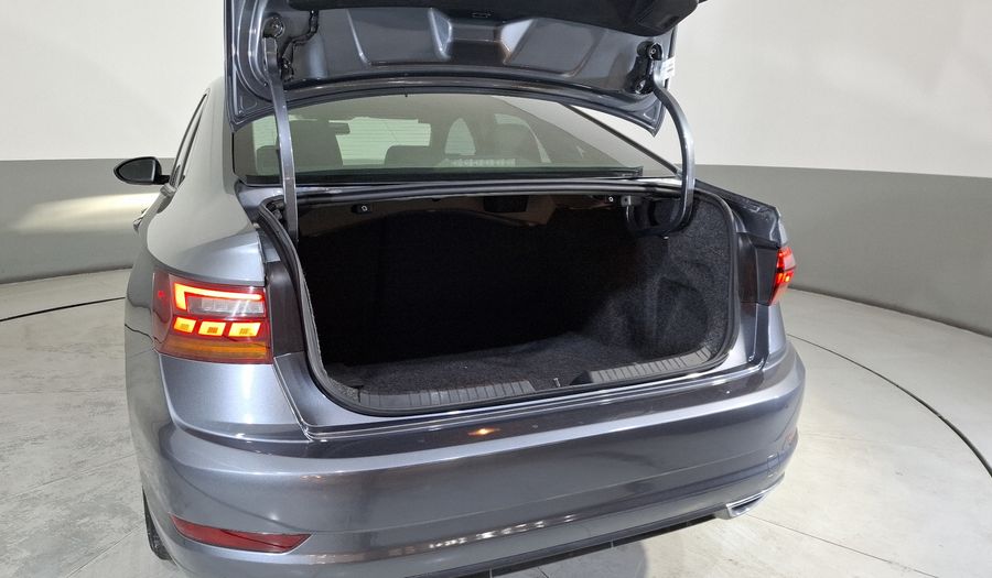 Volkswagen Jetta 1.4 R-LINE AUTO Sedan 2019