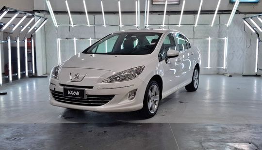 Peugeot • 408