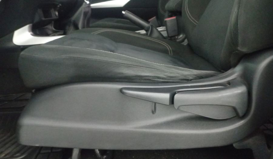 Nissan Np300 2.5 XE AC PAQ SEG Pickup 2020