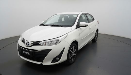 Toyota • Yaris