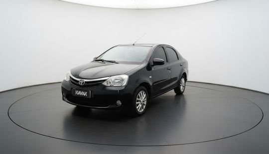 Toyota • Etios