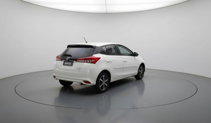 Toyota Yaris 1.5 XS CONNECT CVT Hatchback 2021