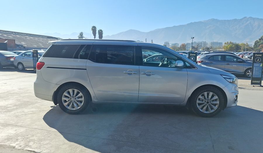 Kia Grand Carnival 3.3 GSL EX FULL AUTO Minivan 2018