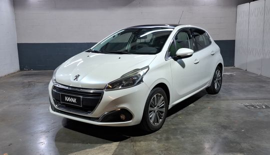 Peugeot • 208