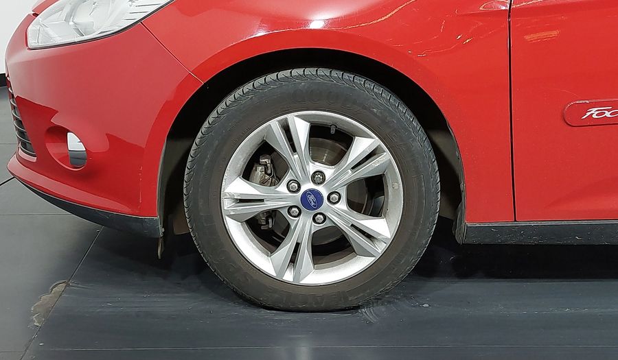 Ford Focus 1.6 16V TIVCT SE Hatchback 2015