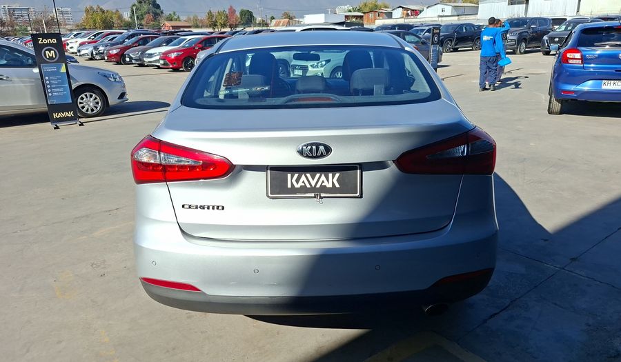 Kia Cerato 1.6 EX AC DAB Sedan 2015