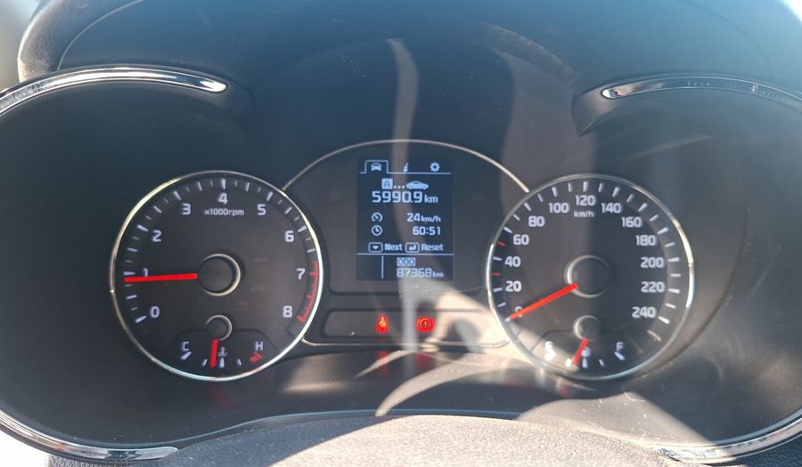 Kia Cerato 1.6 EX AC DAB Sedan 2015