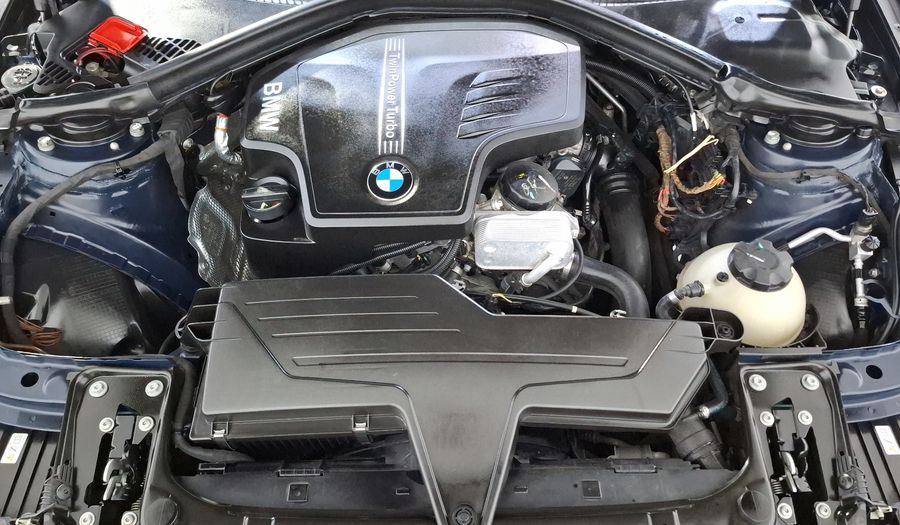 Bmw Serie 3 2.0 328IA Sedan 2014