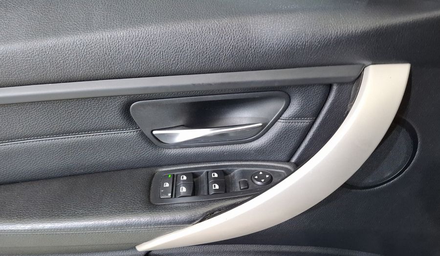 Bmw Serie 3 2.0 328IA Sedan 2014