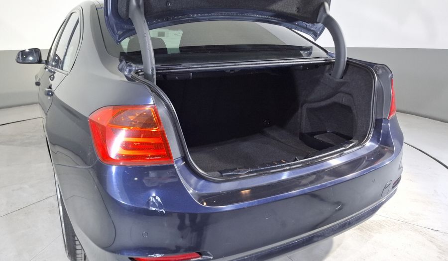 Bmw Serie 3 2.0 328IA Sedan 2014