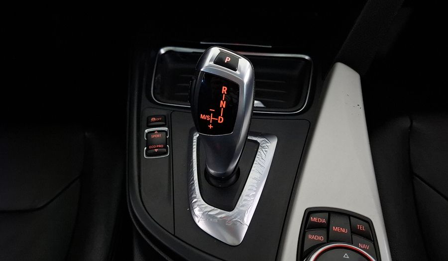 Bmw Serie 3 2.0 328IA Sedan 2014
