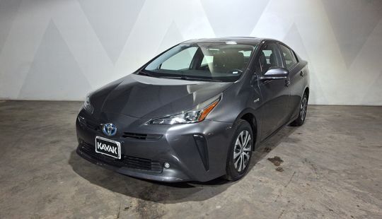 Toyota • Prius