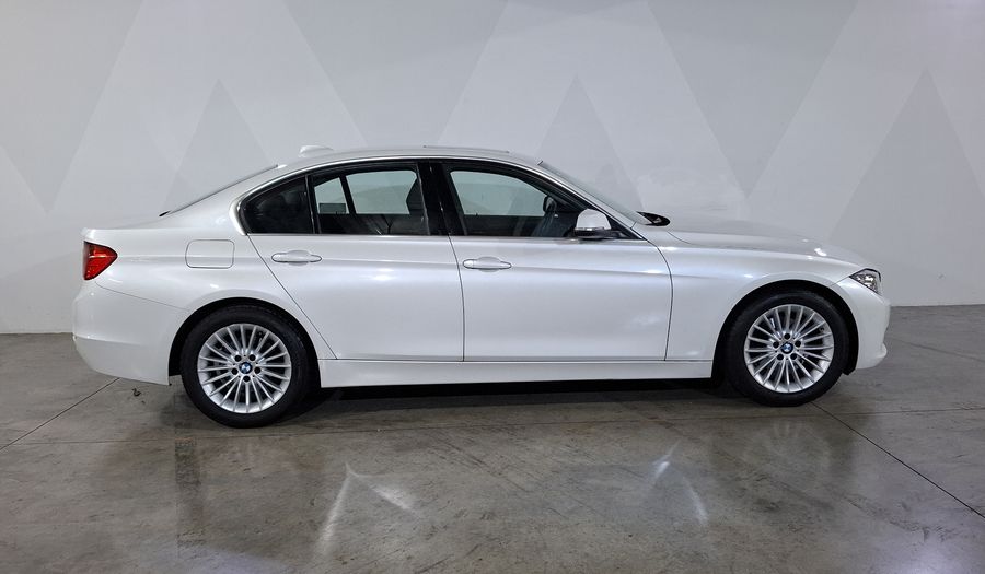 Bmw Serie 3 2.0 320IA LUXURY LINE Sedan 2014