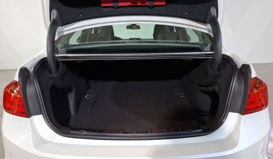 Bmw Serie 3 2.0 320IA LUXURY LINE Sedan 2014