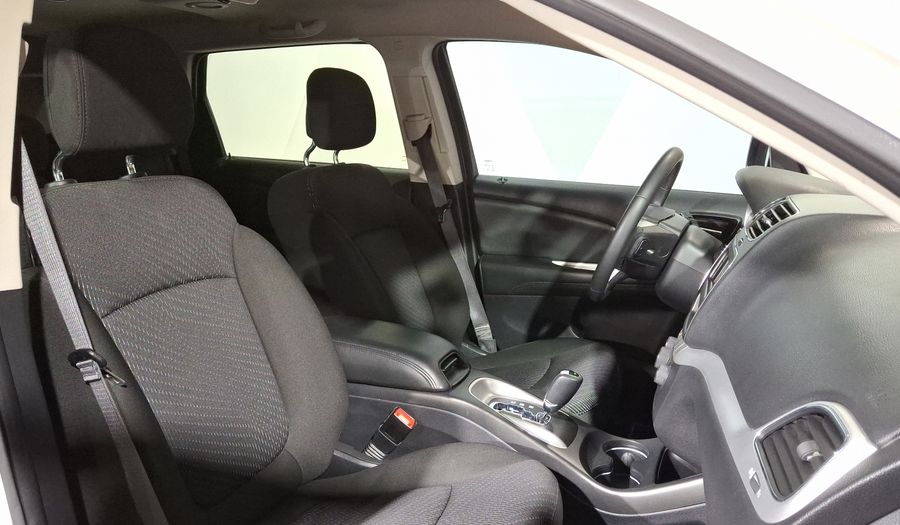 Dodge Journey 2.4 SE BLACKTOP PARKVIEW Suv 2019