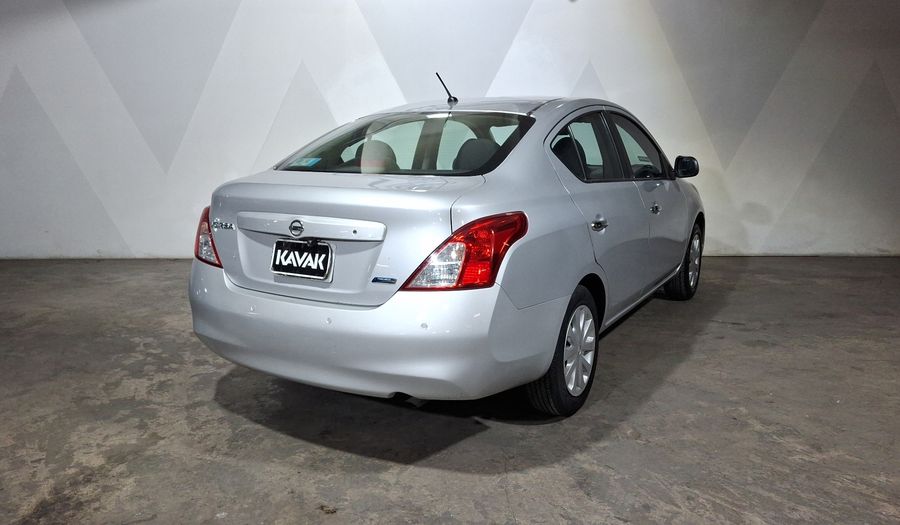 Nissan Versa 1.6 SENSE TM AC Sedan 2013