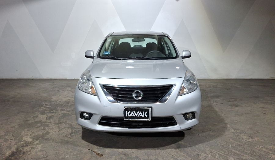 Nissan Versa 1.6 SENSE TM AC Sedan 2013