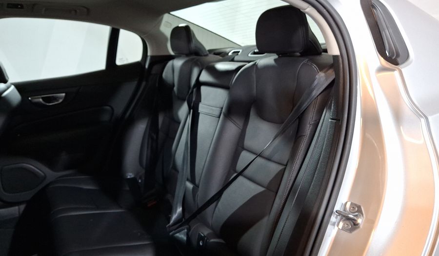 Volvo S60 2.0 T5 IGNITE AUTO 4WD Sedan 2020