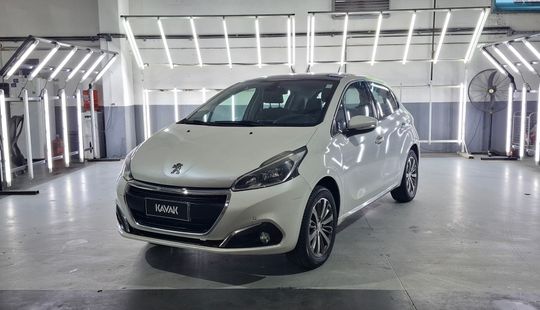 Peugeot • 208