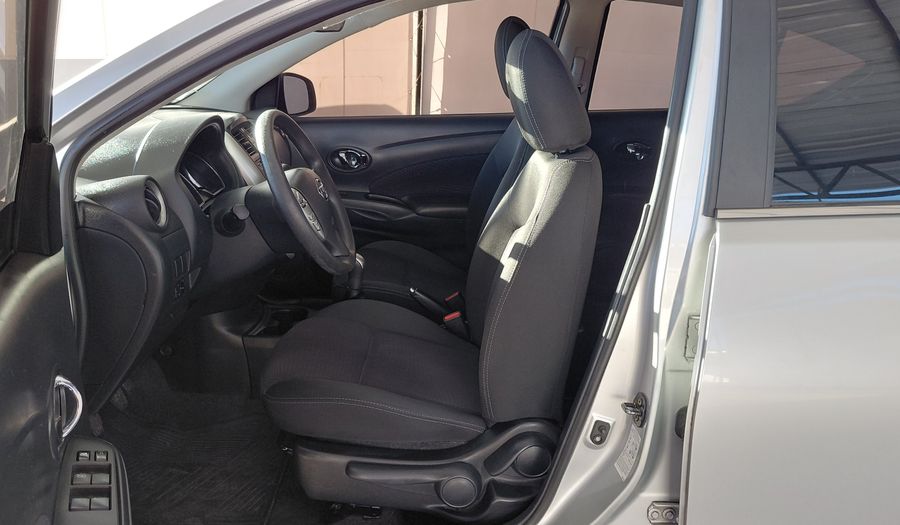 Nissan Versa 1.6 ADVANCE Sedan 2017