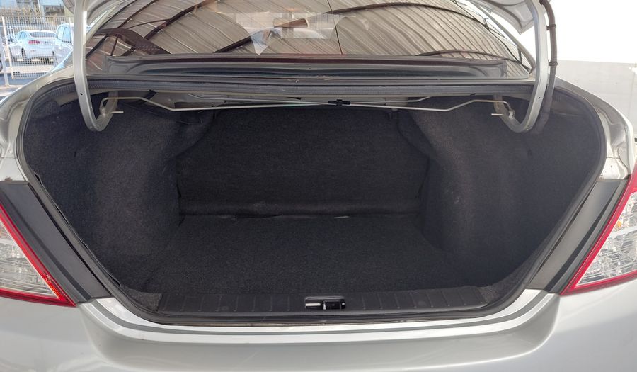 Nissan Versa 1.6 ADVANCE Sedan 2017