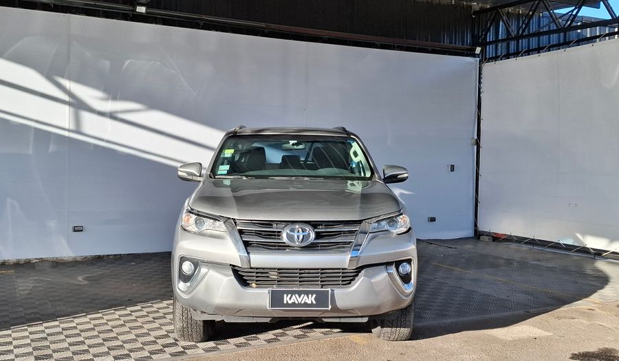 Toyota Sw4 2.8 TDI SR 4WD Suv 2017