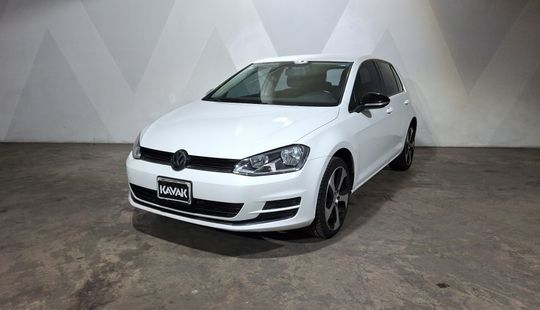 Volkswagen • Golf