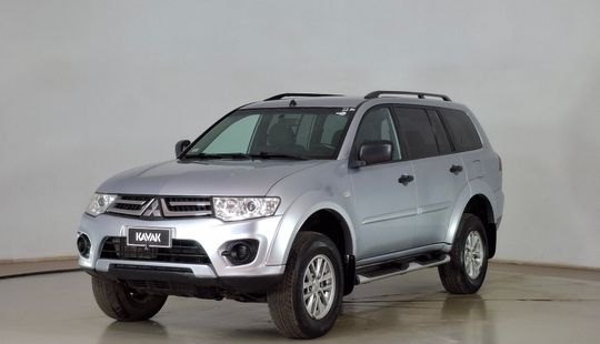Mitsubishi • Montero Sport