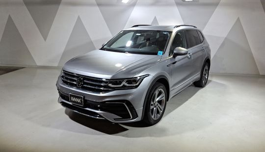 Volkswagen • Tiguan