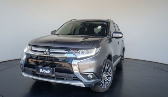 Mitsubishi • Outlander
