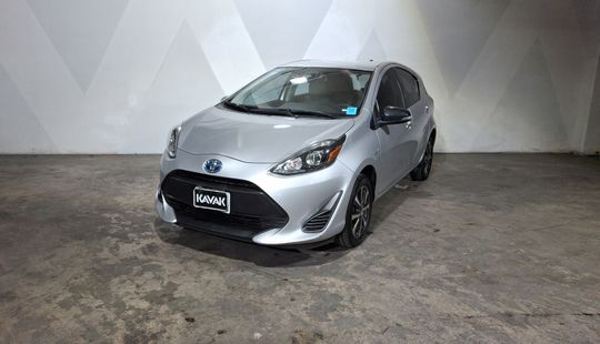 Toyota • Prius C