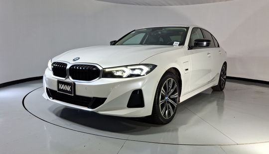 Bmw • Serie 3