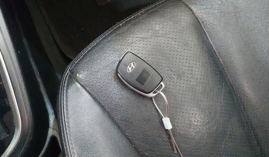 Hyundai Hb20s 1.6 S COMFORT PLUS AUTO Sedan 2014