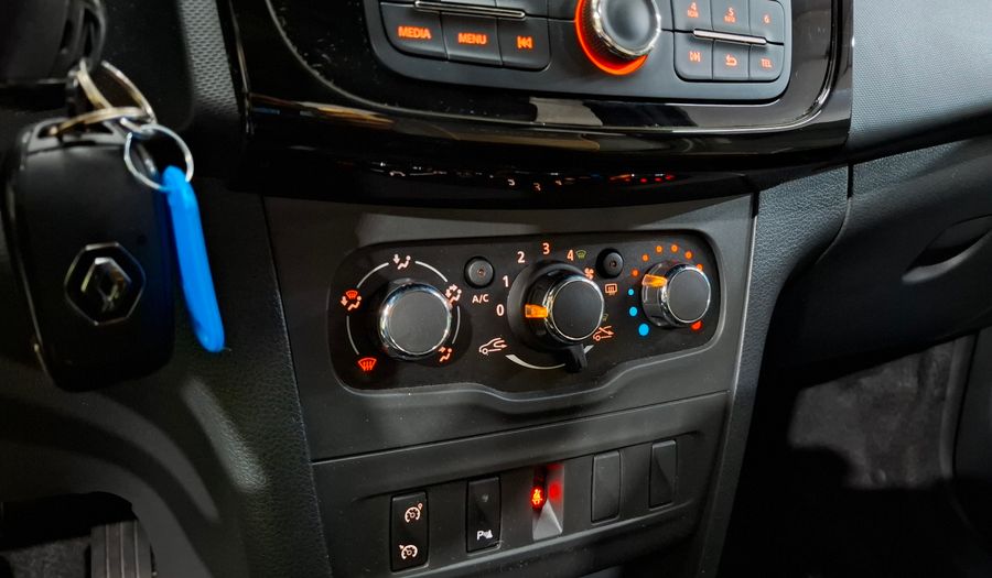 Renault Sandero Stepway 1.6 ZEN Hatchback 2020