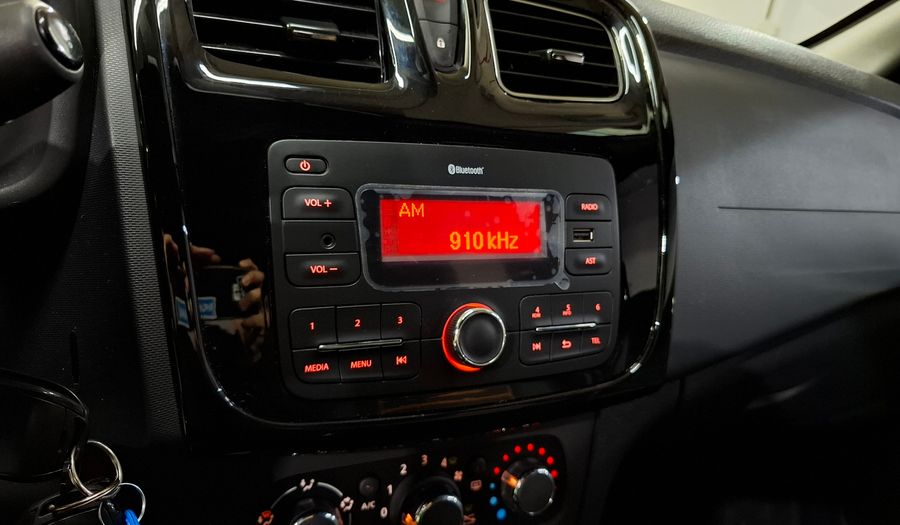 Renault Sandero Stepway 1.6 ZEN Hatchback 2020