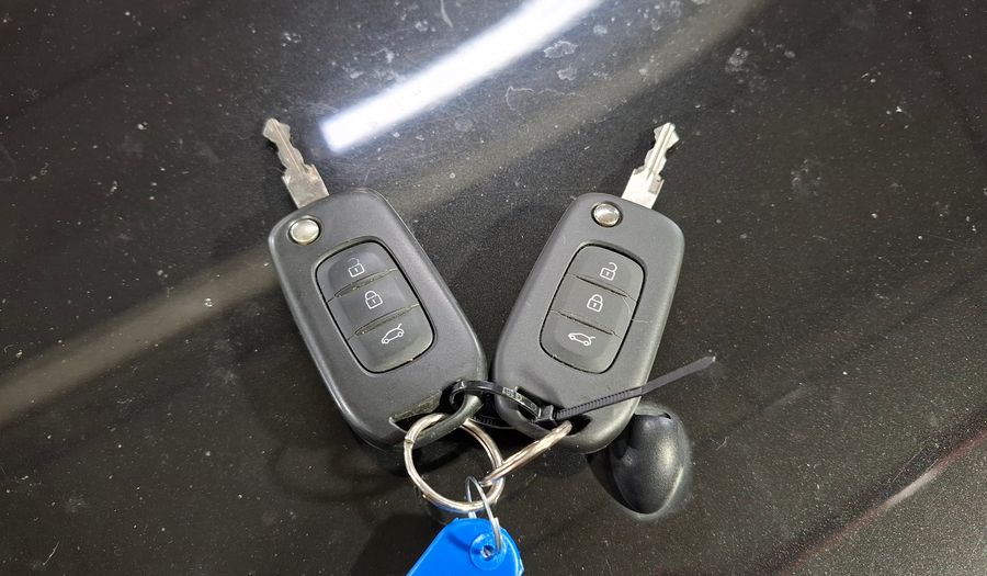 Renault Sandero Stepway 1.6 ZEN Hatchback 2020