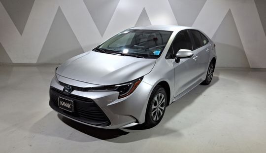 Toyota • Corolla