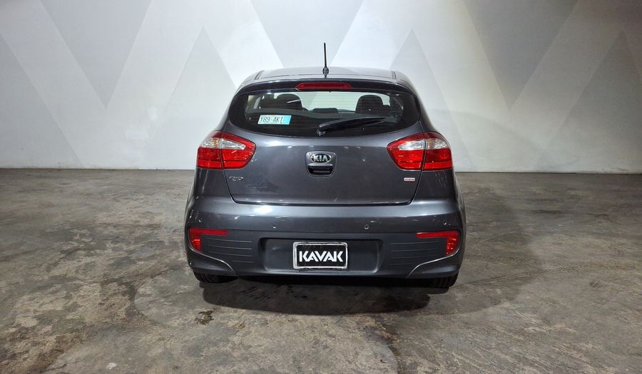 Kia Rio 1.6 EX MT Hatchback 2017