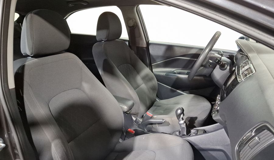 Kia Rio 1.6 EX MT Hatchback 2017