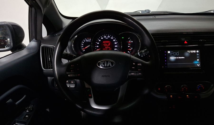 Kia Rio 1.6 EX MT Hatchback 2017