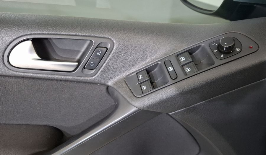 Volkswagen Tiguan 1.4 TSI SPORT & STYLE DSG Suv 2015
